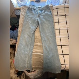 light wash flare jean